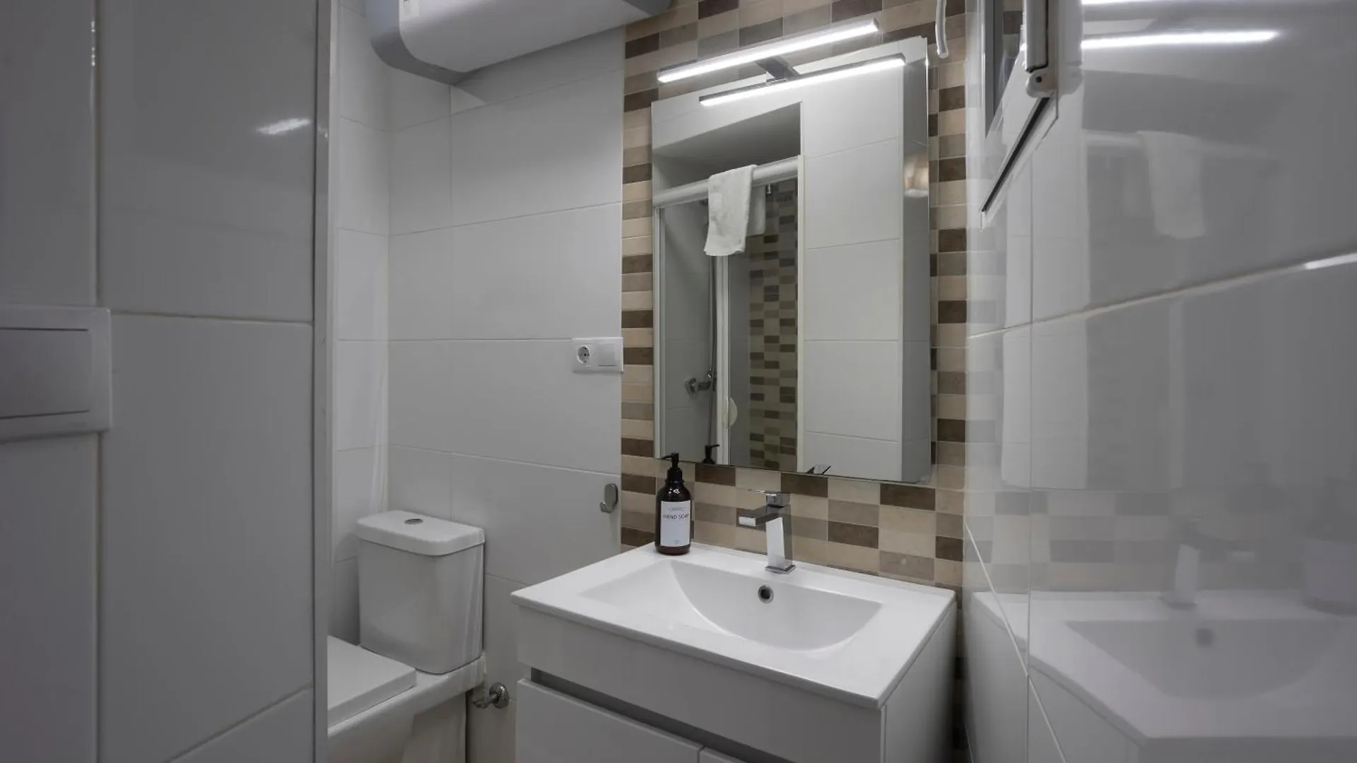 Triana Urban Apartment Seville 0*,  Spain